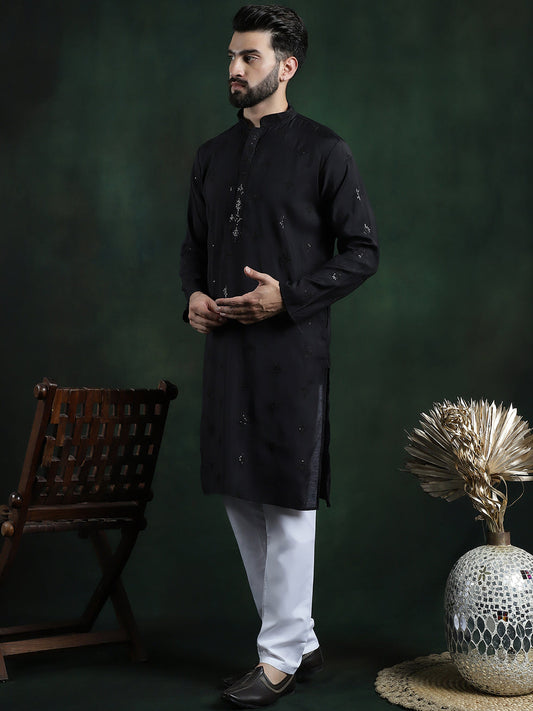 THE KRUTA HOUSE BLACK AND BLACK SEQUENCE EMBROIDERY WORKED MEN'S KURTA WIth PAJAMA