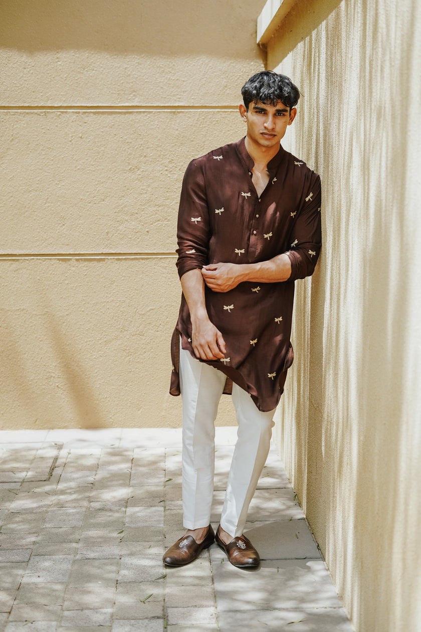 BROWN DRAGONFLY EMBROIDERY WORKED MEN'S KURTA WITH PAJAMA